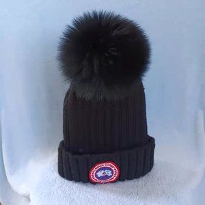 Canada Goose Giant Pom Pom Cable Beanie